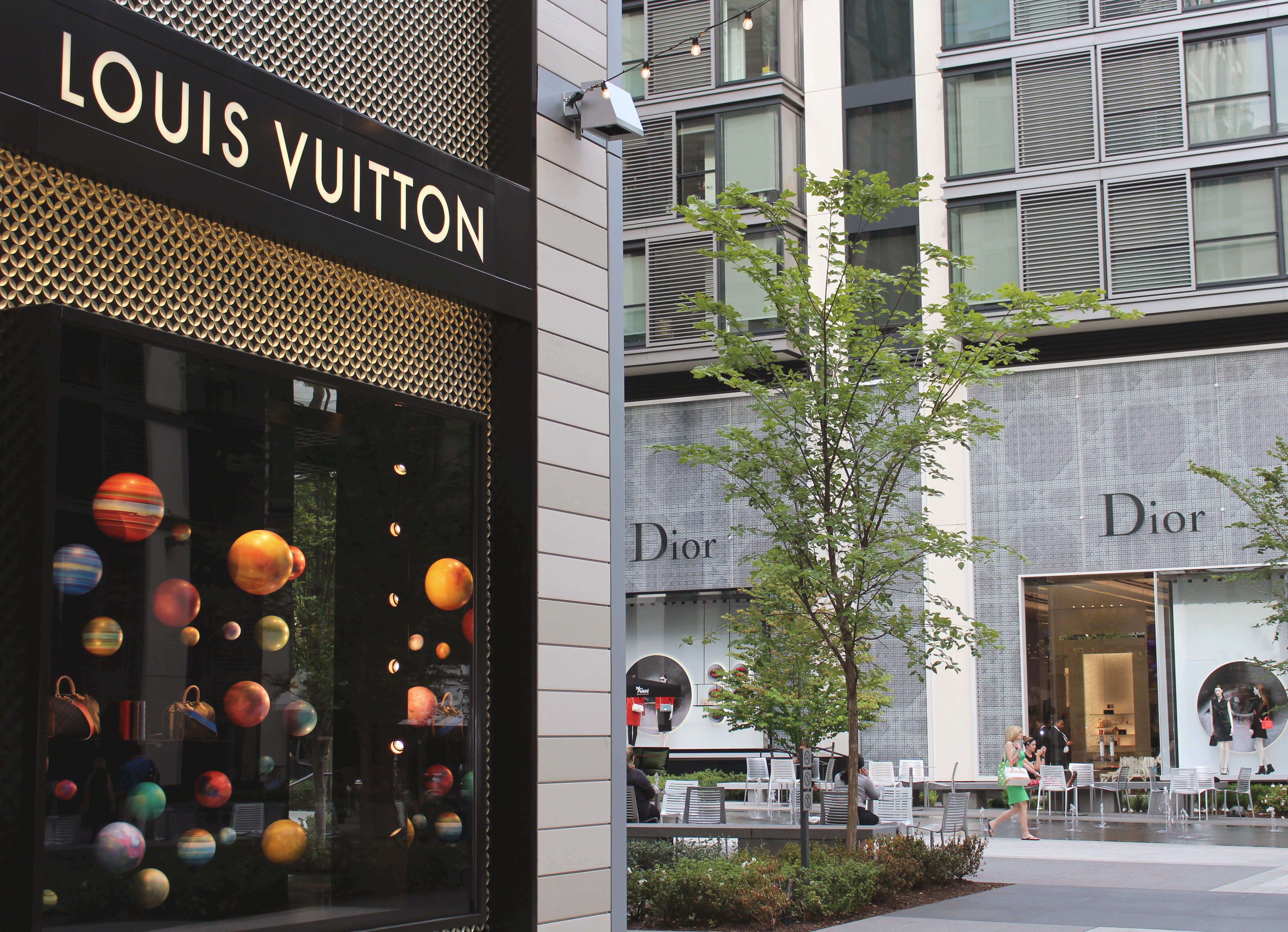 CITYCENTERDC: Louis Vuitton Opens at City Center DC