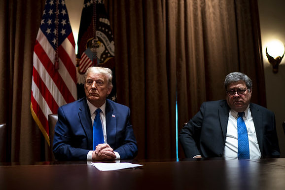 WIlliam Barr and President Trump